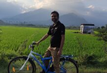 ‘We don’t use AWS or Azure’ Zoho Sridhar Vembu clarifies