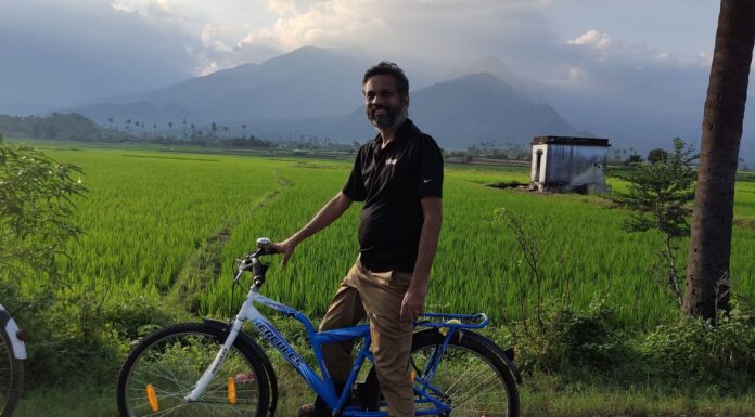 ‘We don’t use AWS or Azure’ Zoho Sridhar Vembu clarifies